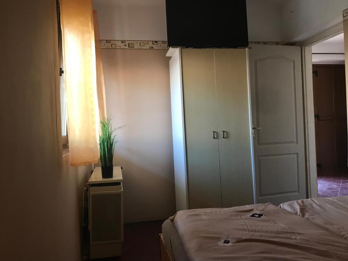 Edu Apartman Гайдусобосло Екстер'єр фото