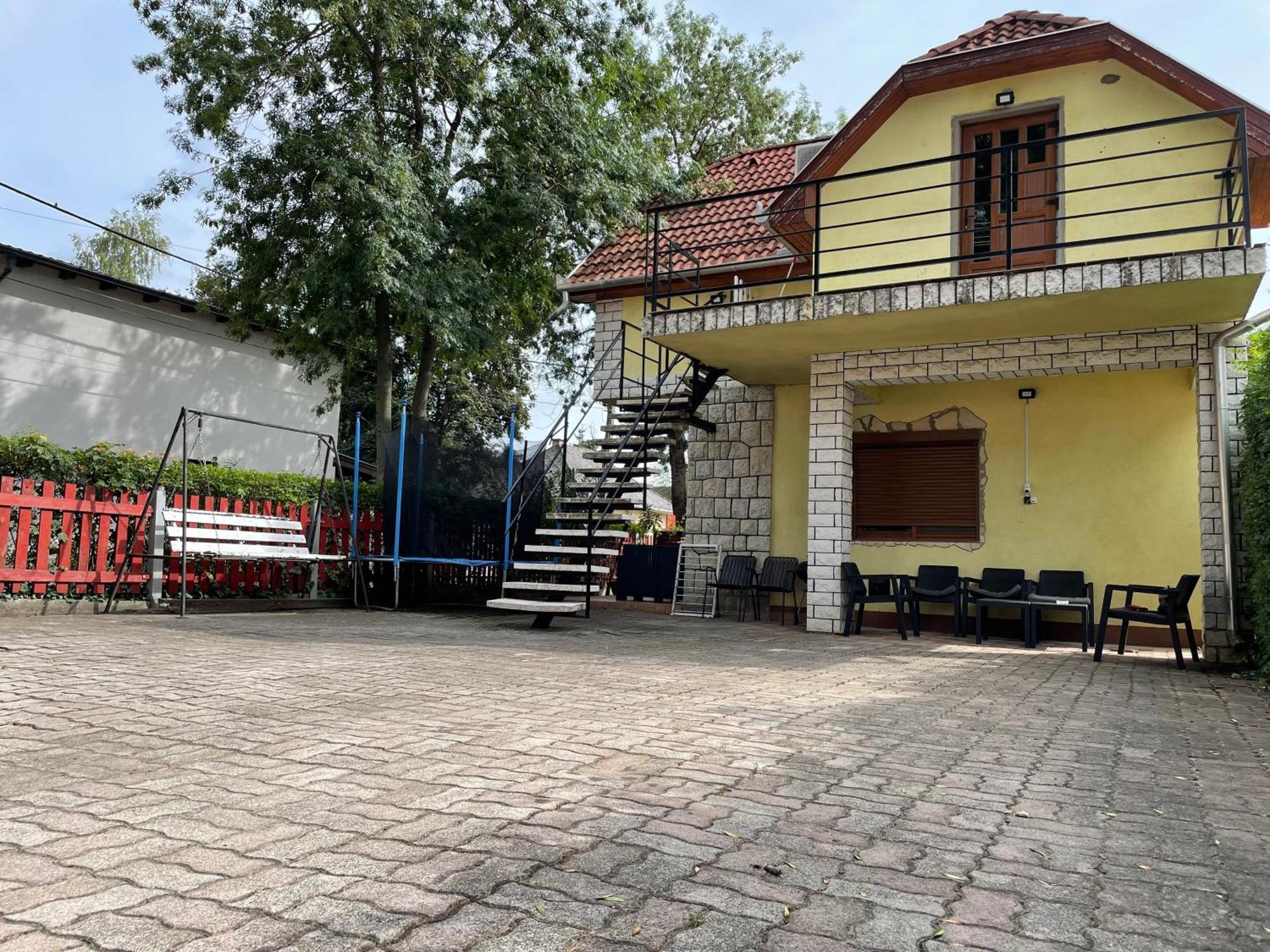 Edu Apartman Гайдусобосло Екстер'єр фото