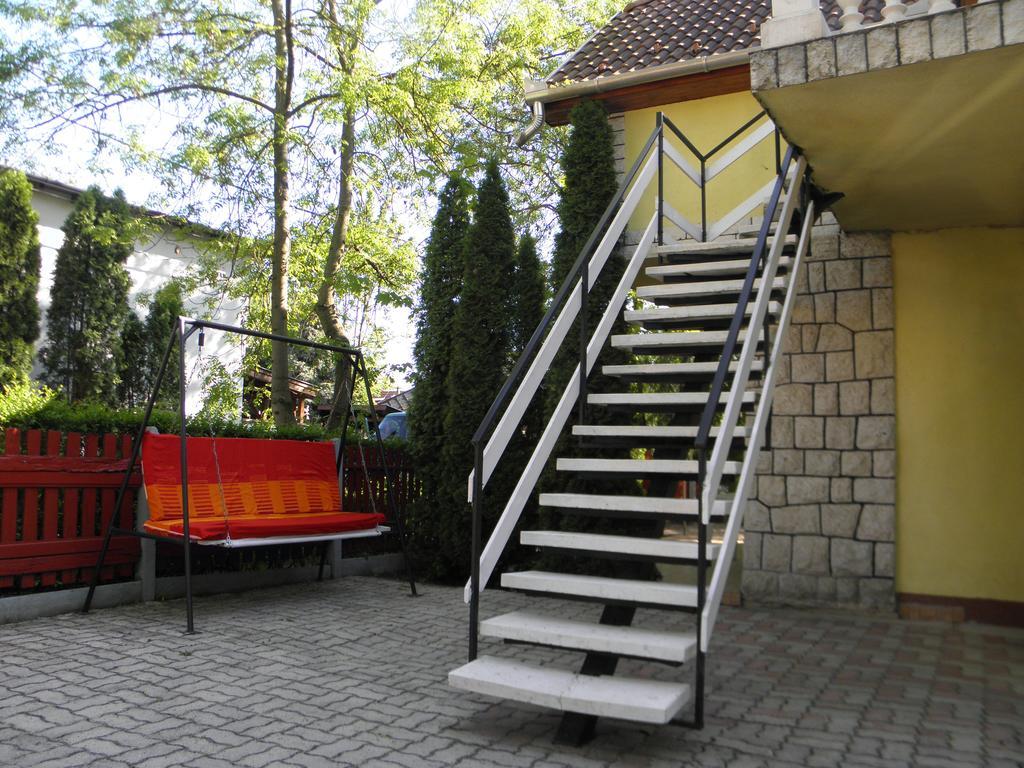 Edu Apartman Гайдусобосло Екстер'єр фото